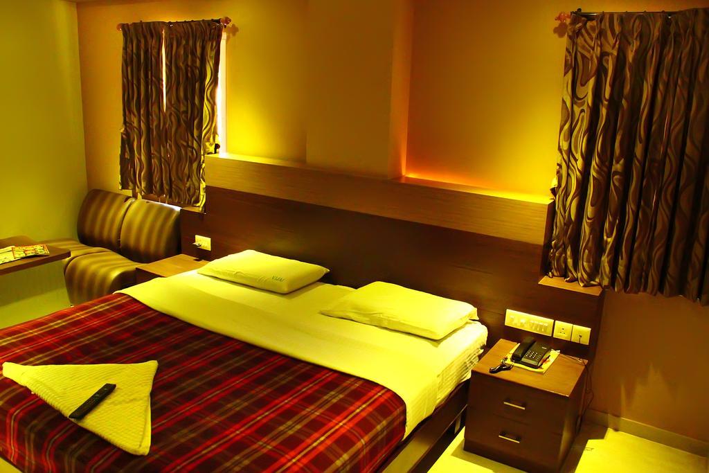 Hotel Vijai Paradise Coimbatore Zimmer foto