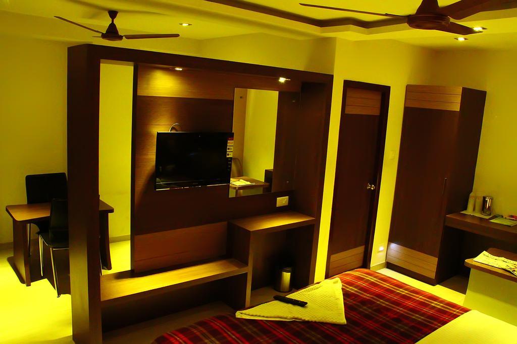 Hotel Vijai Paradise Coimbatore Zimmer foto