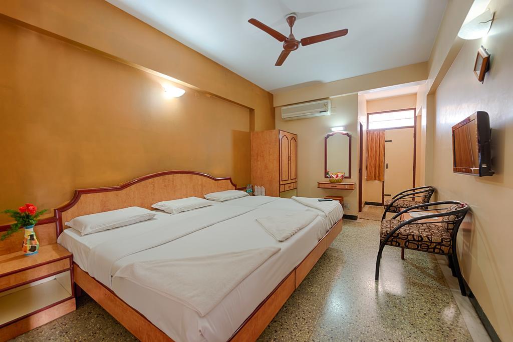 Hotel Vijai Paradise Coimbatore Exterior foto